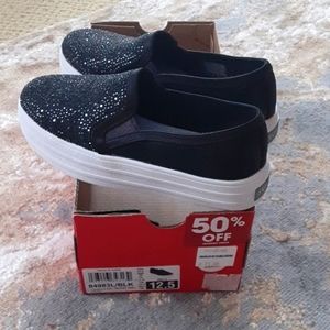 Skechers girls rhinestone slip on